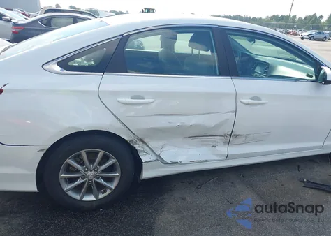 2019 Hyundai Sonata Se z USA, uszkodzony, nr VIN 5NPE24AF7KH740841